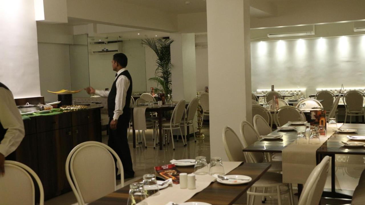 Hotel Samraj Mumbai Exterior photo